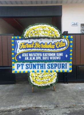 Papan Bunga Duka di Ulak Karang Selatan