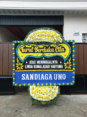 Papan Bunga Duka di Ulak Karang Selatan
