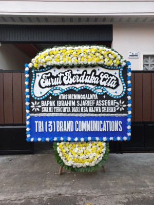 Papan Bunga Duka di Ulak Karang Selatan